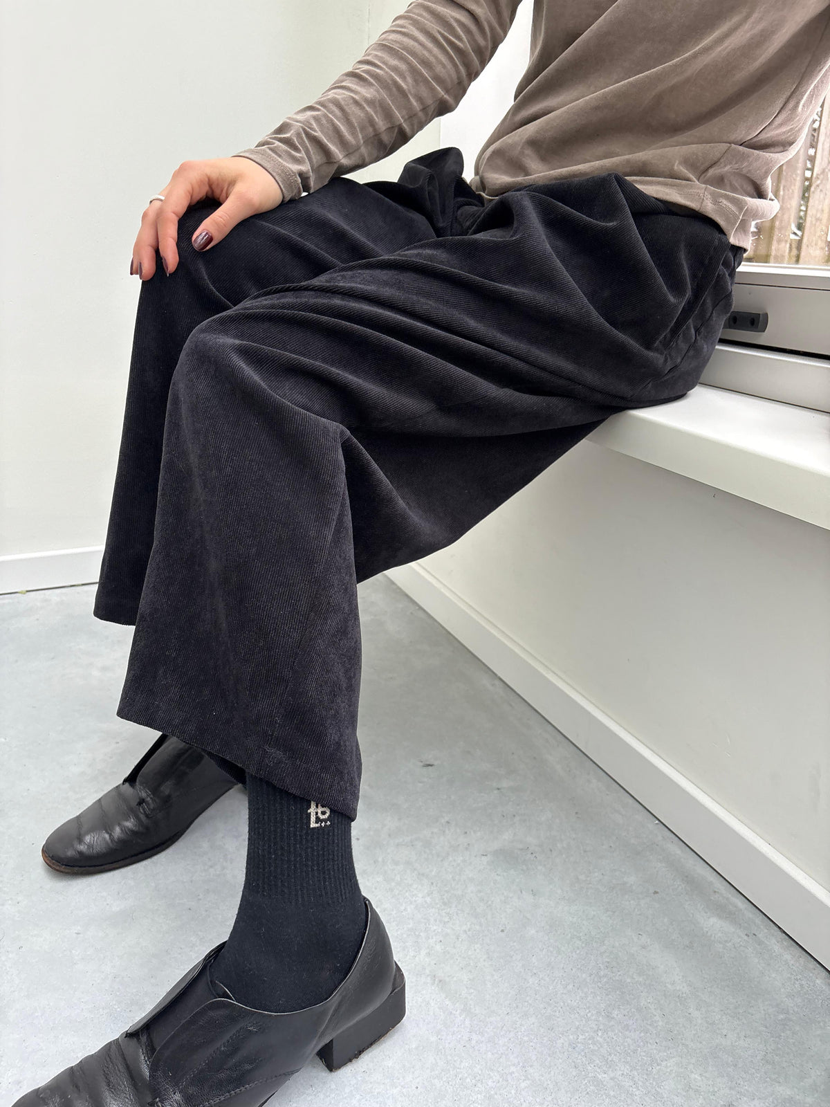 מכנסי פנסים - קורדרוי שחור