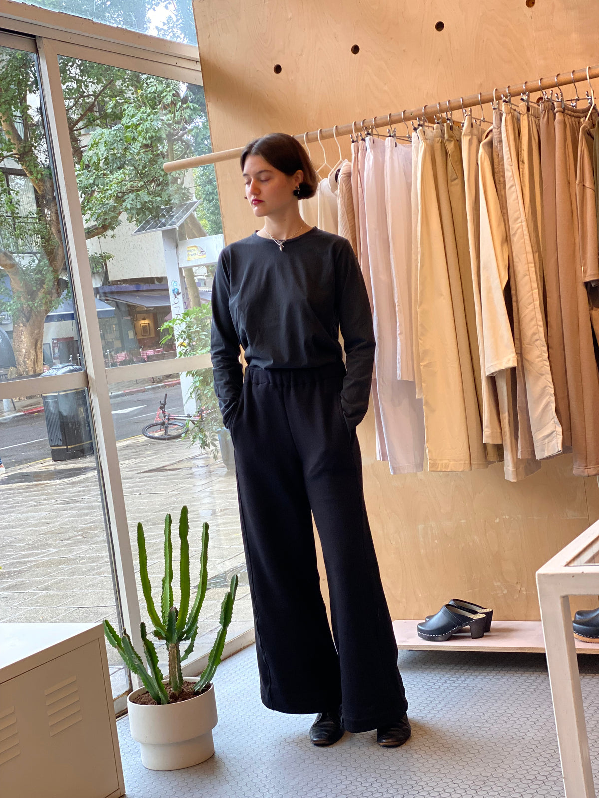 מכנסיי פריז שחור