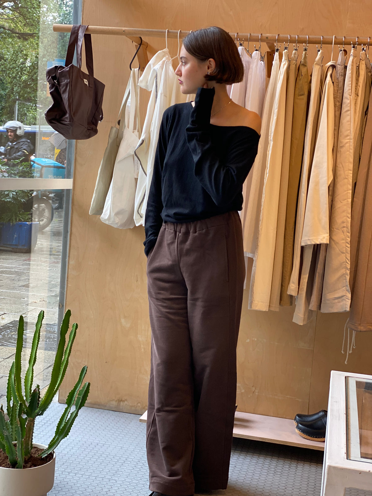 מכנסיי פריז חום