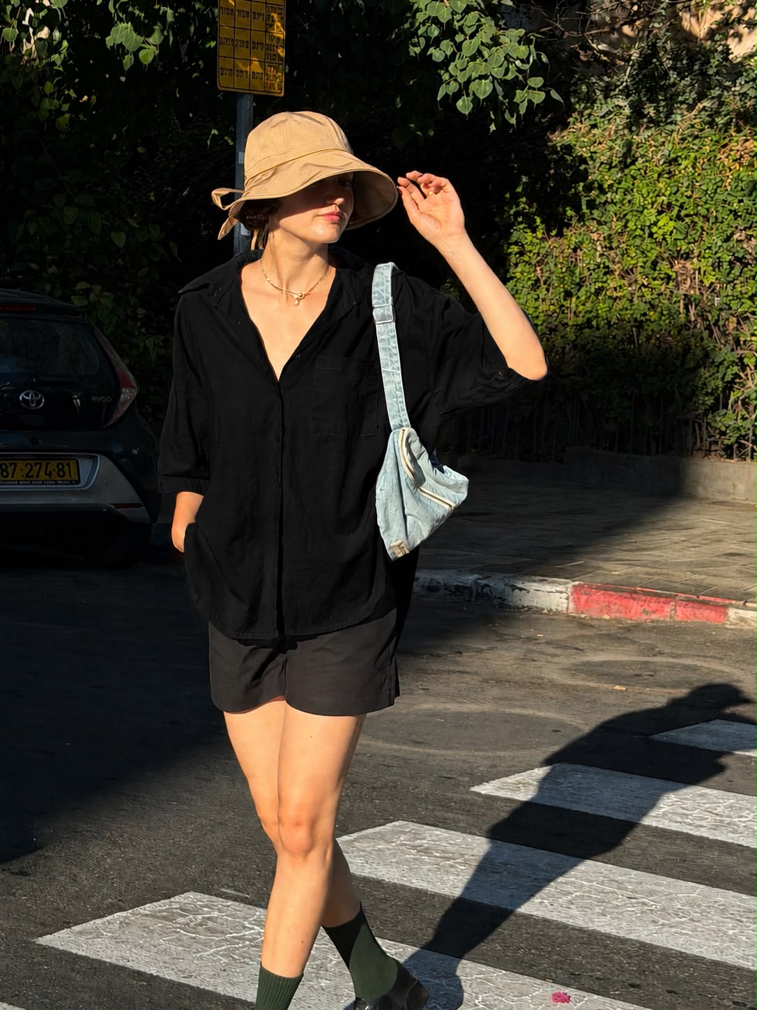 חולצת ברלין קצרה
